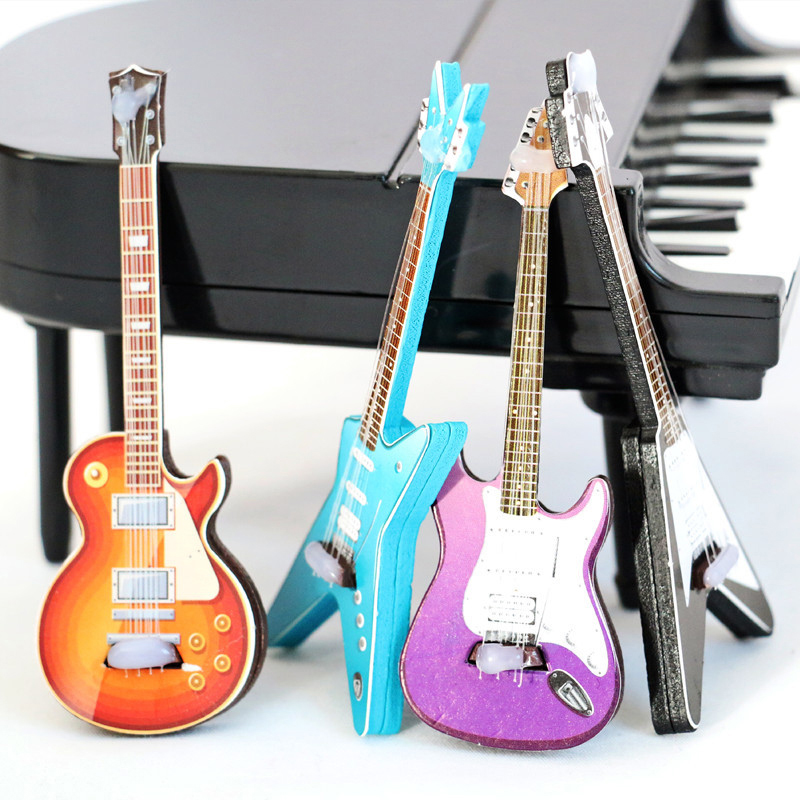 1 ชิ้น โมเดลกีตาร์จิ๋วสำหรับบ้ - Musical Instrument Game บทวิจารณ์และราคา
